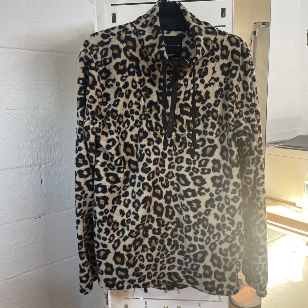 Leopard Print Pullover‎